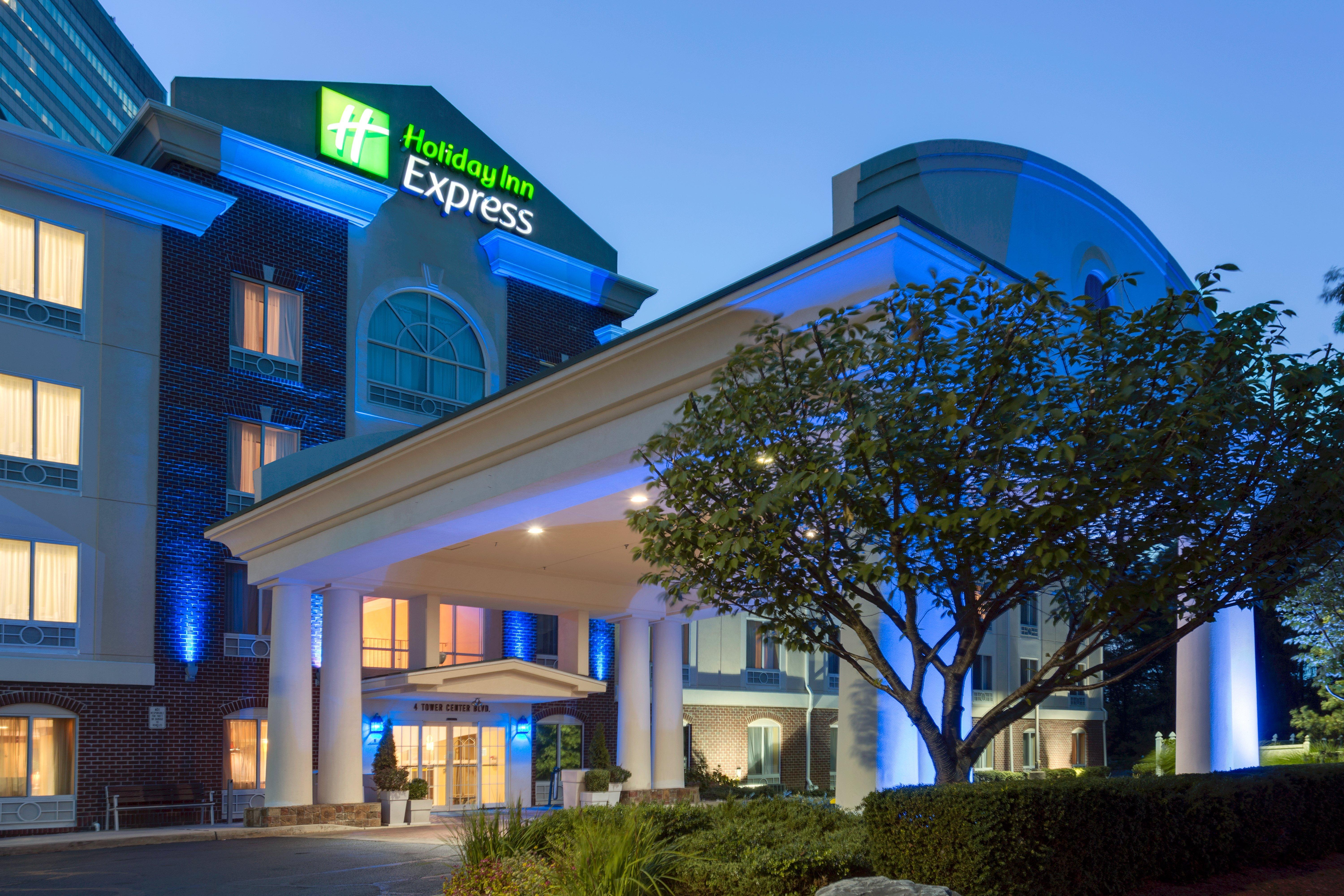 Holiday Inn Express Tower Center New Brunswick By Ihg East Brunswick Εξωτερικό φωτογραφία