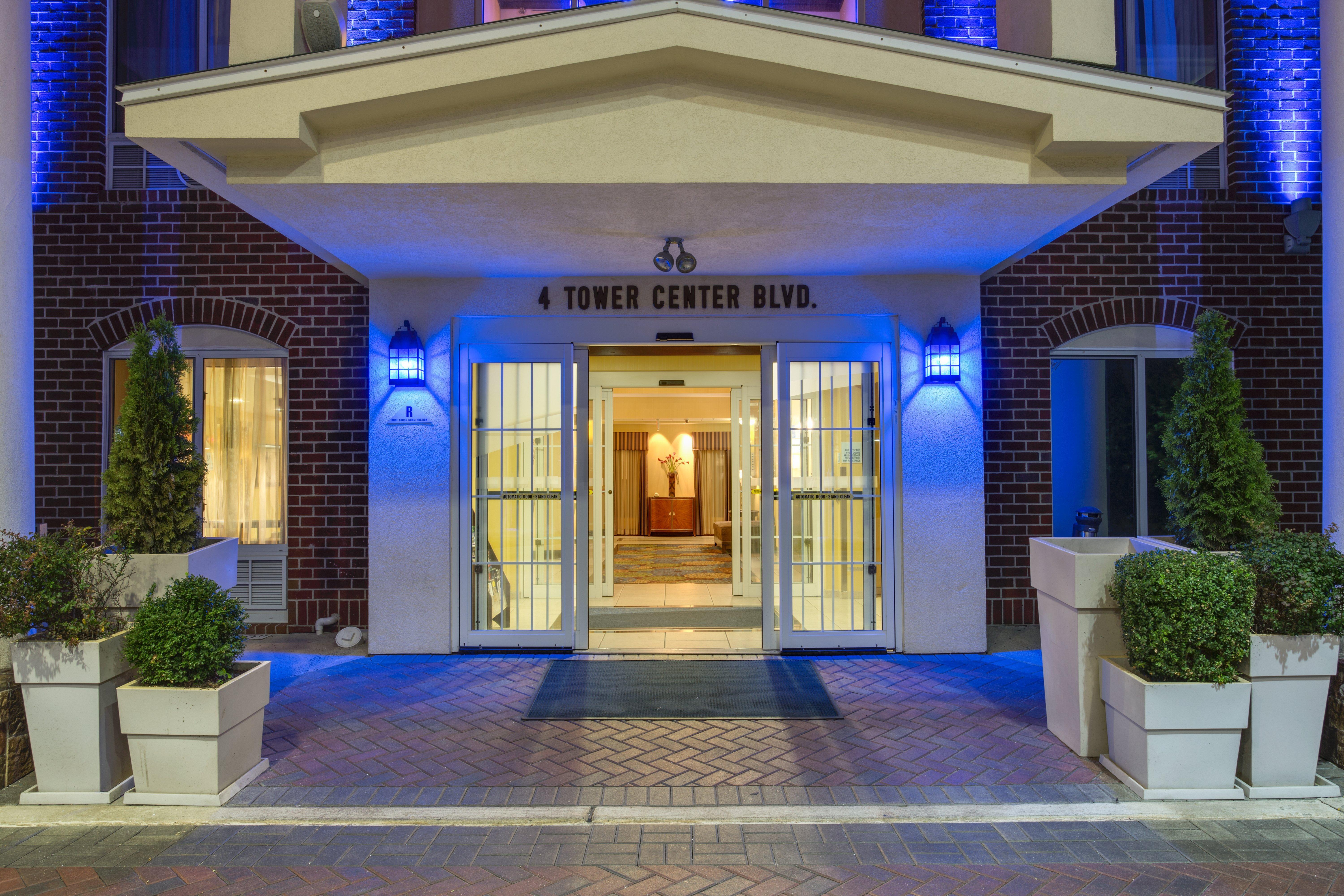 Holiday Inn Express Tower Center New Brunswick By Ihg East Brunswick Εξωτερικό φωτογραφία