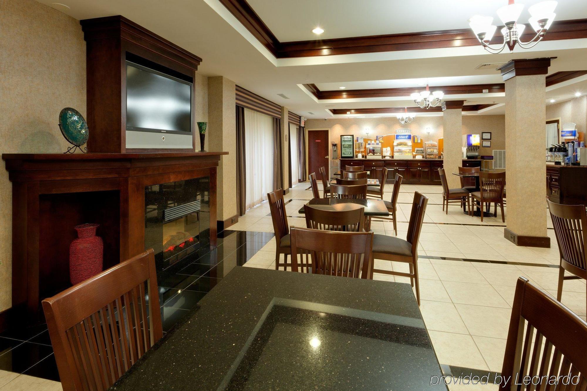 Holiday Inn Express Tower Center New Brunswick By Ihg East Brunswick Εξωτερικό φωτογραφία