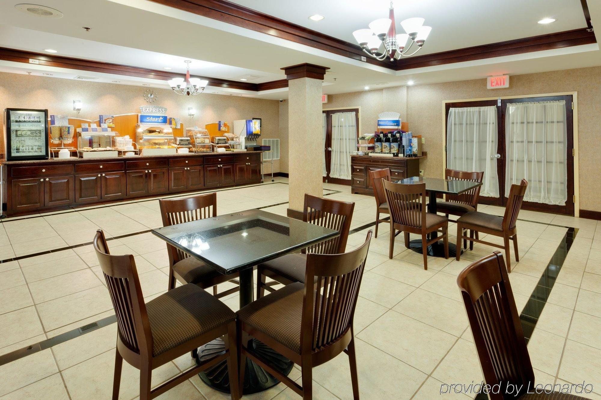 Holiday Inn Express Tower Center New Brunswick By Ihg East Brunswick Εξωτερικό φωτογραφία